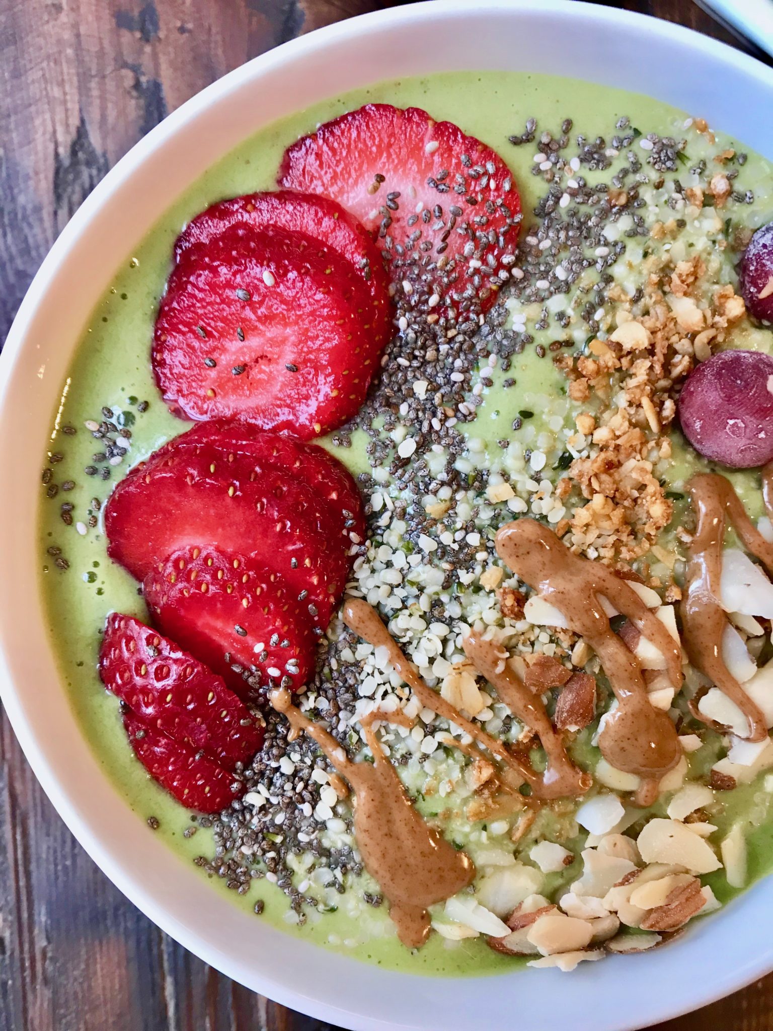 How to make a green smoothie bowl